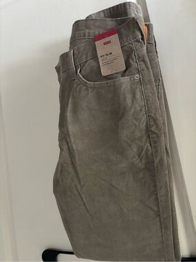 Levi's 511 36x34 Slim Corduroy Pants in Khaki